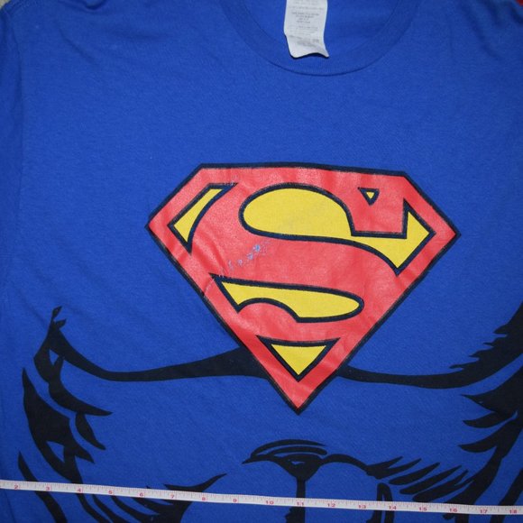 Adult L Supermand T shirt w/ removable cape for Halloween or Super Hero Party - Picture 5 of 6